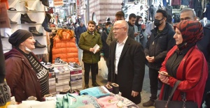 AK KADROLAR BURSA’DA SIKILMADIK EL ÇALINMADIK KAPI BIRAKMIYOR