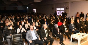 Mustafakemalpaşa'da Aşkım Kapışmak seminerine büyük ilgi