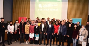 FELSEFİ DÜŞÜNCENİN SERÜVENİ ATÖLYESİ MEZUNLARINI VERDİ