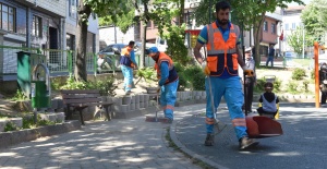 YILDIRIM’IN CADDE VE SOKAKLARINDA BAHAR TEMİZLİĞİ