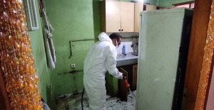 Çöp ev temizlenip dezenfekte edildi