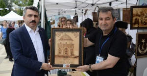 YIL-MEK KAPILARINI AÇIYOR