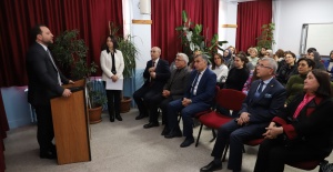 BURSA’DA AİLE OKULU’NA KATILAN VELİLER SERTİFİKALARINI ALDI