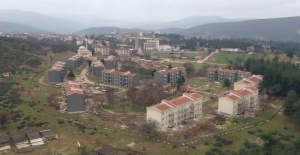 Bursa'da atıl lojmanlar yenilenerek depremzedelere tahsis edildi
