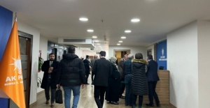 Bursa'da siyasi partilerde aday adaylığı başvuruları devam ediyor