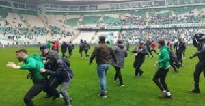 Bursaspor-Amed Spor maçındaki olaylar sonrası 10 gözaltı!