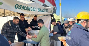 Osmangazi’den deprem bölgesine gönül sofraları