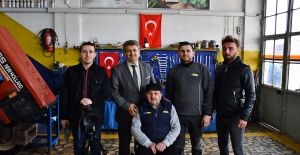 YARIM ASIRDIR TRAKTÖRLERE HAYAT VERİYOR