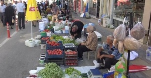 Bursa Beyce Pazarı'nda ürünler aracısız halkla buluşuyor