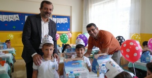 GÜRSU’DAKİ ÖĞRENCİLERE SÜRPRİZ HEDİYE
