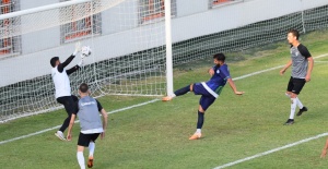 NİLÜFERLİ FUTBOLCULAR YENİ SEZONA HAZIRLANIYOR