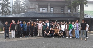 Osmangazi’nin başarılı öğrencileri zirvede motivasyon kampında