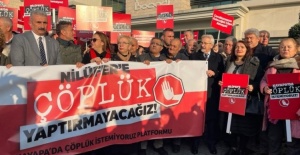 Kayapa'da Çöplük İstemiyoruz Platformu, Kayapa Çöplüğü'ne karşı Bursa Büyükşehir önünde toplandı