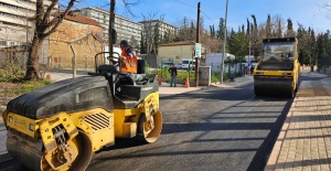 Osmangazi’de asfalt mesaisi hız kesmiyor