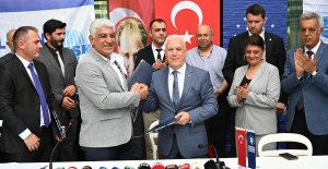Büyükşehir’de davullu zurnalı toplu sözleşme sevinci