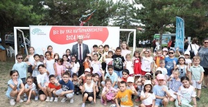 300 çocuk ‘Biz Bu Yaz Kütüphanedeyiz’ etkinliğinde buluştu