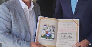 ZARİF ALP’E SIBRBİSTAN’DAN ANLAMLI ÖDÜL