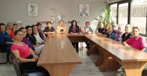 CHP Kadın Kolları'ndan, 'Kadın cinayetleri' açıklaması: 'İstanbul sözleşmesi yürürlüğe girmeli'