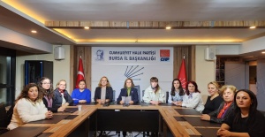 CHP BURSA İL KADIN KOLLARI'NDAN DÜNYA ÇOCUK HAKLARI GÜNÜ AÇIKLAMASI