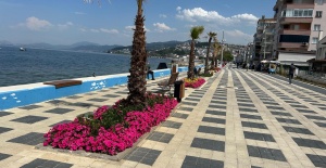 Bursa çiçek bahçesine dönüşüyor