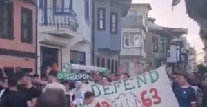 Bursaspor taraftarından Mudanya Belediye Başkanı Deniz Dalgıç'a  "Fenerbahçe" tepkisi!