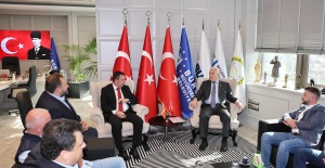 Büyükşehir'den Studeniçani Belediyesi'ne çöp kamyonu desteği