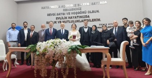 Saadet Partisi GİK Üyesi Gökhan Gerçek'in kızı Ayşe Büşra Dünya Evine Girdi!
