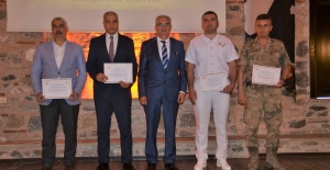SİGARAYI BIRAKAN KAMU ÇALIŞANLARINA BAŞARI SERTİFİKASI VERİLDİ