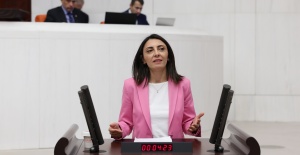 CHP Bursa Milletvekili Nurhayat Altaca Kayışoğlu’ndan Meclis’te Sert Tepki: “Binlerce yıllık hukuk birikimini bir gecede yok ettiniz”