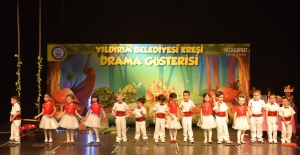 YILDIRIMLI MİNİKLERİN MEZUNİYET SEVİNCİ