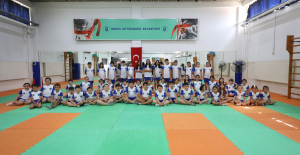 Büyükşehir Yaz Spor Okulları'nda eğitimler başladı