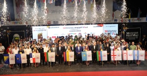 İnegöl’ün Kültür Ve Kardeşlik Festivalinde Altın Mobilyanın Sahibi KKTC