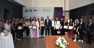 Moda Tasarım Kalıp ve Model Geliştirme Sertifika Programı’ ikinci mezunlarını verdi..