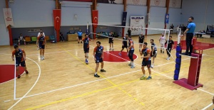 Osmangazi Belediyespor Voleybol Takımı 1. Lige yükseldi