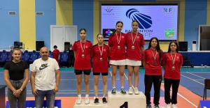 Osmangazili badmintonculardan gururlandıran başarı