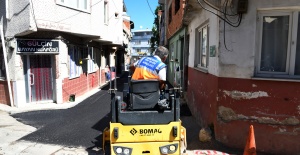 Osmangazi’nin yollarında yoğun asfalt mesaisi