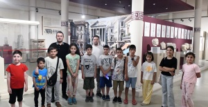 Minik arkeologlar müzeleri keşfediyor