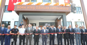 İnegöl’de Hem Yeni Eğitim Öğretim Yılı Hem Yeni Okul Birlikte Açıldı