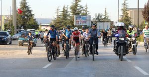 İnegöl’de Zaferden Kurtuluşa Bisiklet Turu Düzenlendi