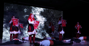 İnegöl’ün Kurtuluşunun 103 Yıllık Hikayesi Sahnede Sergilendi